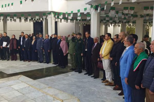 simtiere-chahid-1975EF59C-0E9E-C686-3F0E-C0556B67ABD8.jpg